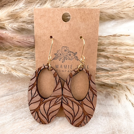Walnut Oval w/ Engraved Leaf Design